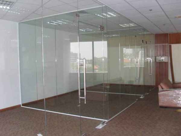 Cửa Kính Cường Lực Sơn Hải Door