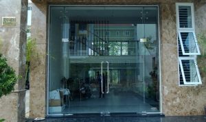 cửa kính cường lực Bình Dương
