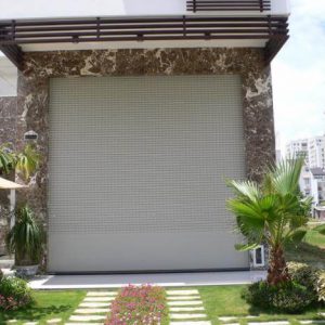 Cua Cuon Trinh Gia 48