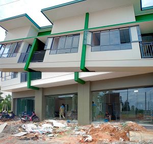 cửa bản lề sàn
