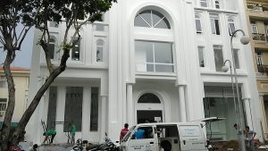 Cua Nhom Xingfa Uon Vom 01 (1)