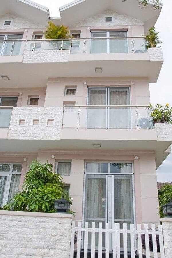 Lan Can Kinh Cuong Luc Binh Duong 01 (1)