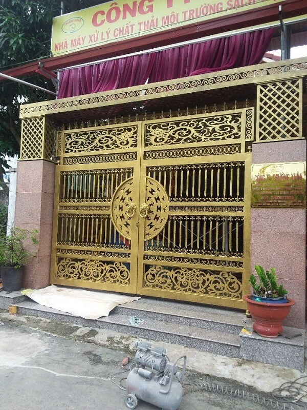 Cua Cong Sat 03 (1)