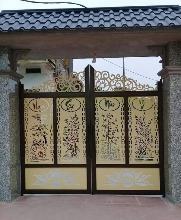 Cua Cong Sat 05 (1)