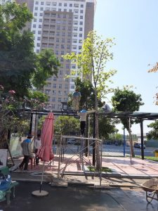 Cua Nhom Mai Kinh Viet Nhan 05 (1)